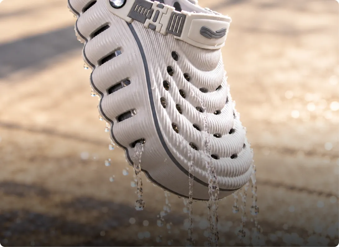 RESTORE Clogs are waterproof